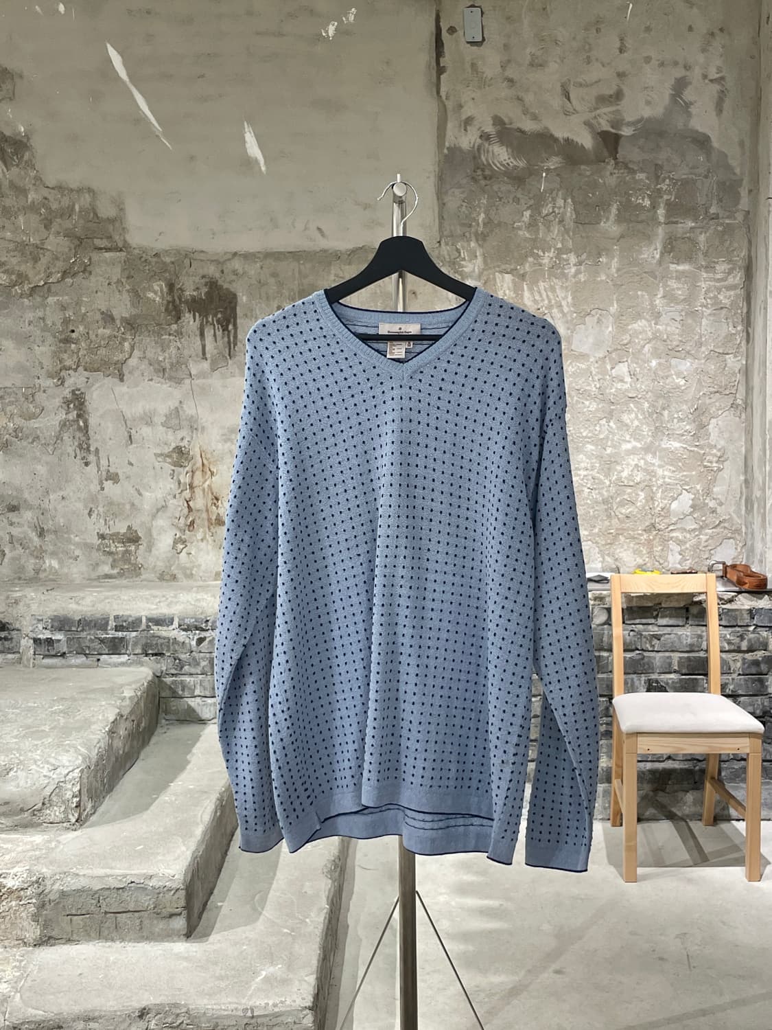 에르메네질도 제냐 스카이 블루 스트레치 도트 V넥 니트 상품이미지1