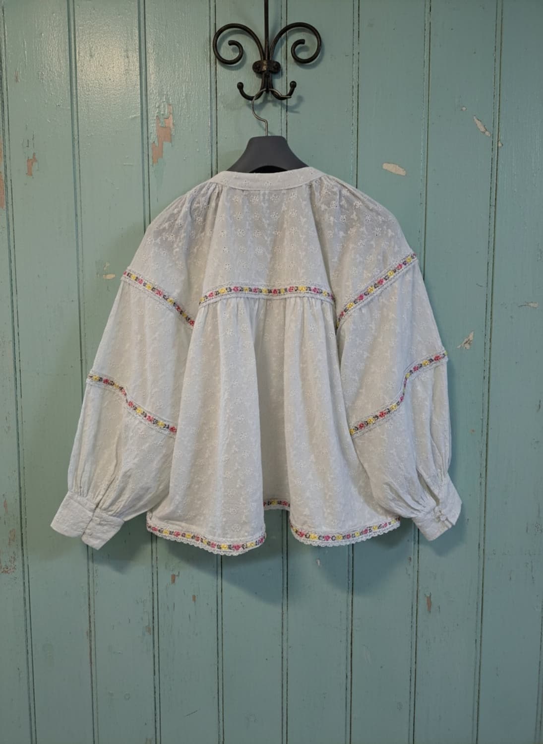 자수 장식 아이보리 로맨틱 블라우스 Free 상품이미지2