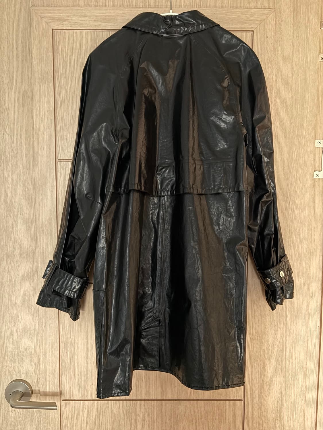 이자벨마랑 코팅 하프 트렌치코트 블랙 상품이미지7