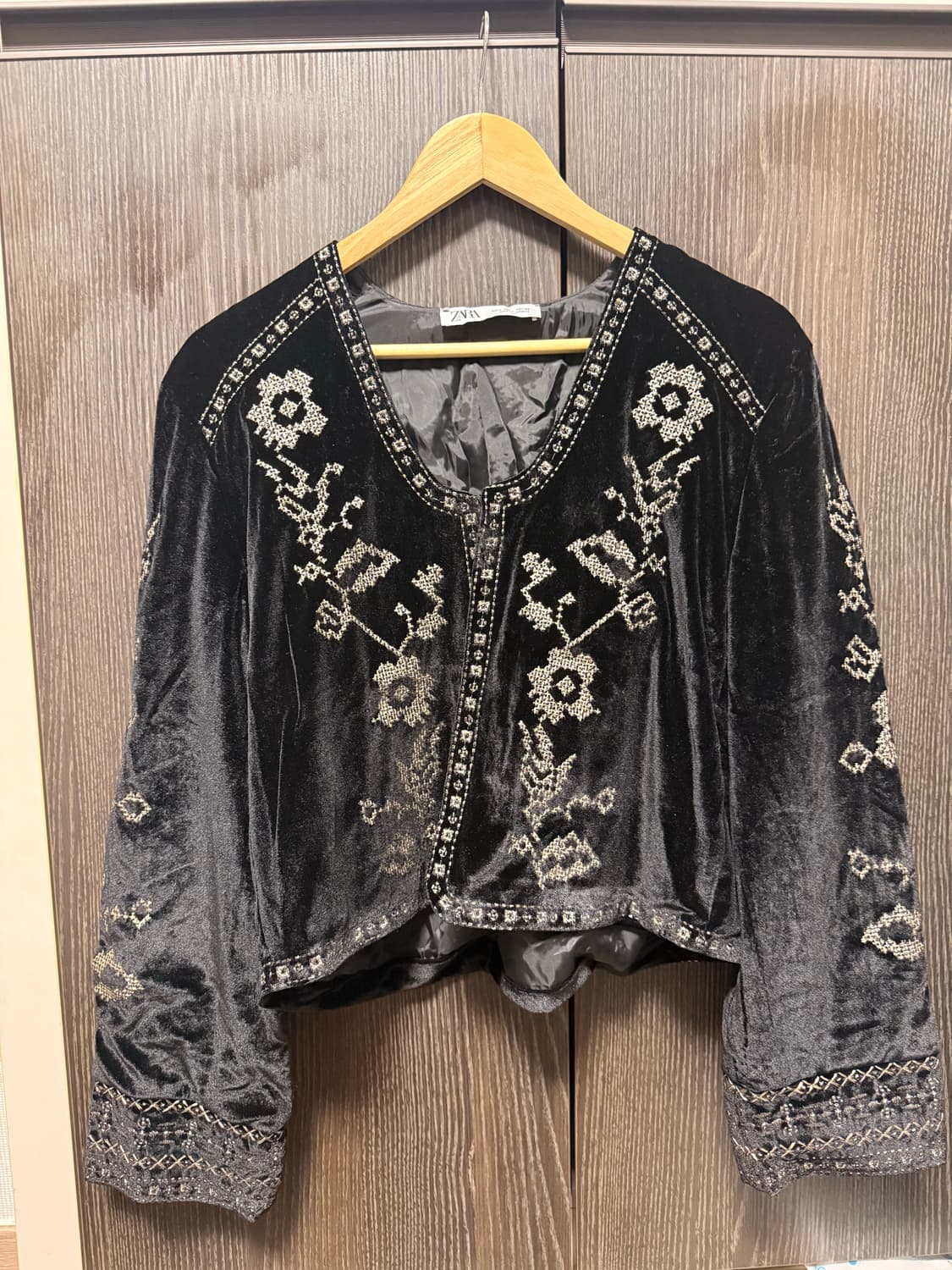 자라 ZARA 인도 느낌 자수 자켓  상품이미지1