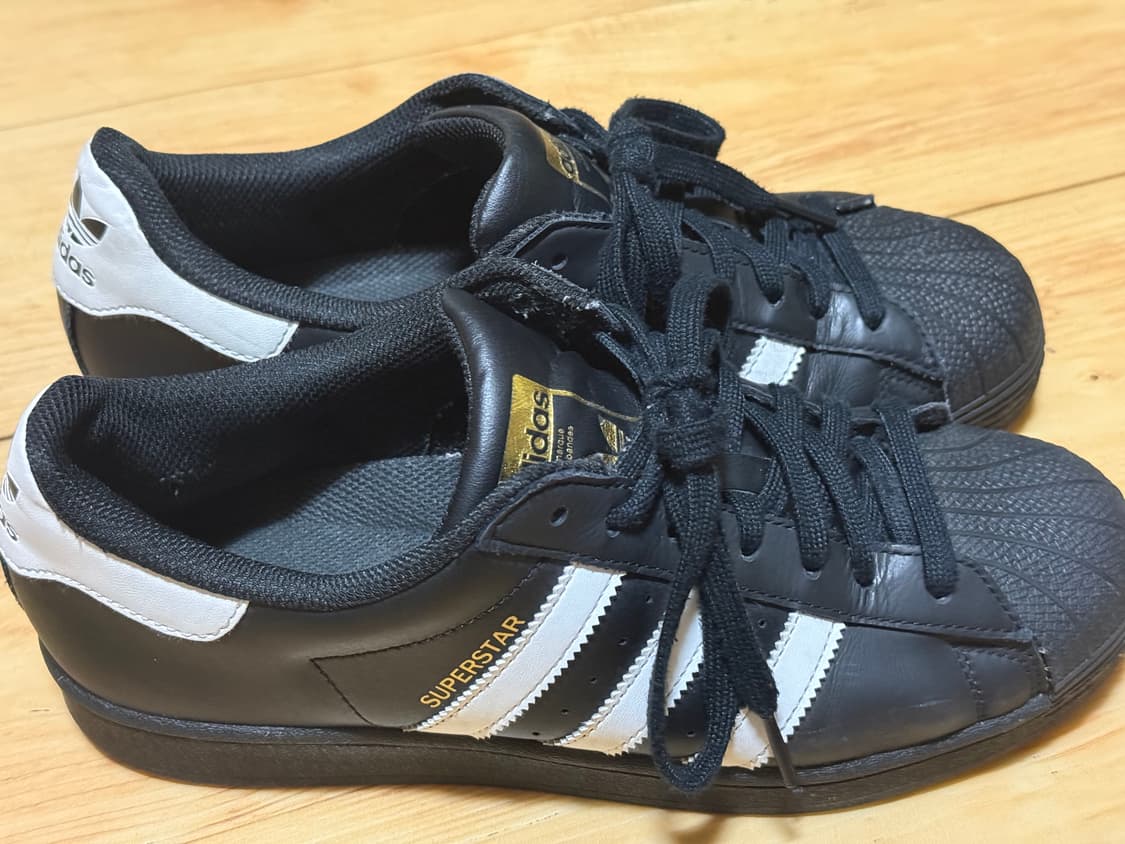 아디다스 슈퍼스타 블랙 코어 화이트 260사이즈 판매합니다 상품이미지3