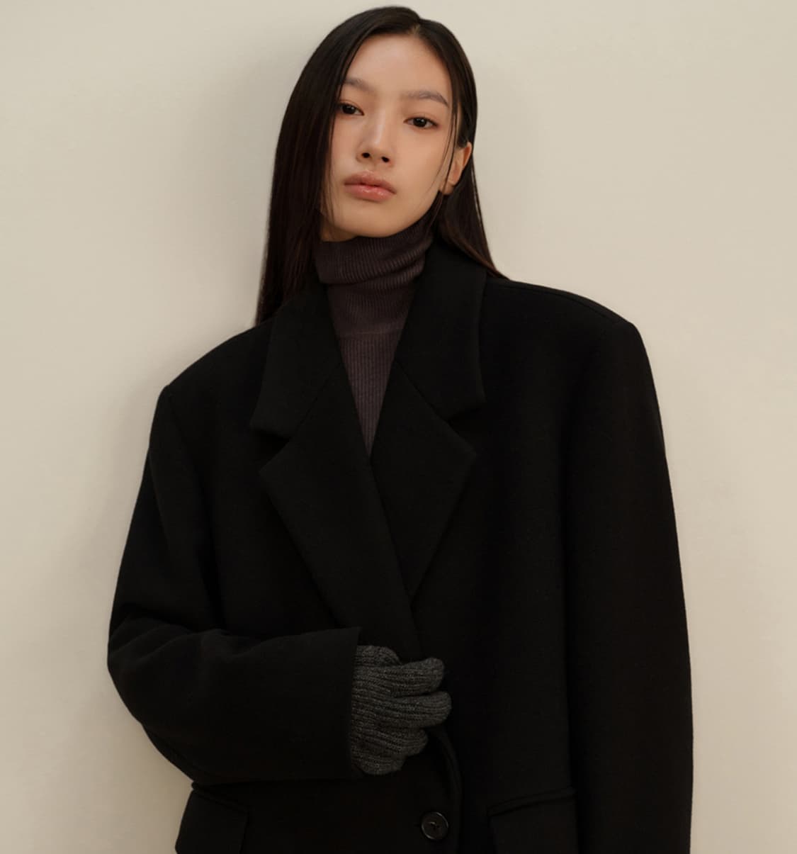 무신사 스탠다드 우먼즈 울 블렌드 오버 숄더 세미 더블 맥시 코트 블랙 상품이미지3