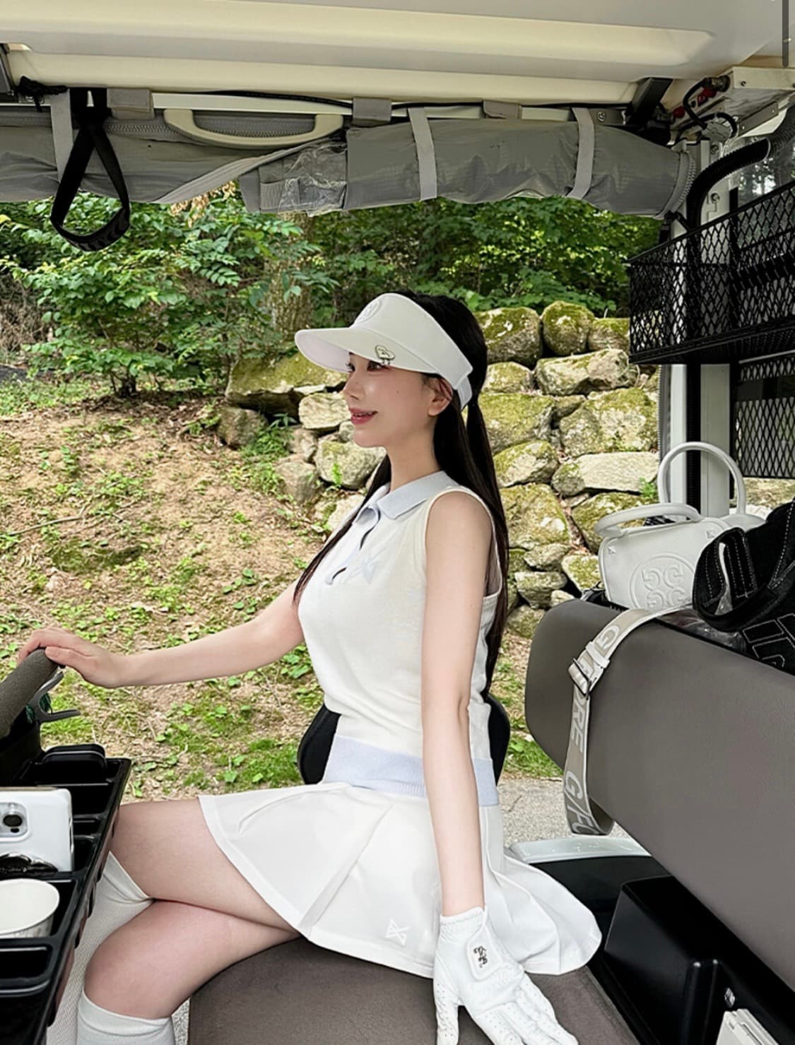 버뮤다그래스 배색 니트 베스트 화이트 새상품 상품이미지7
