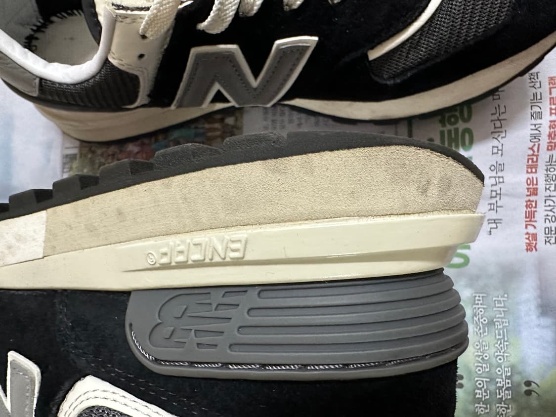 뉴발란스 574  레거시 블랙 275 상품이미지3