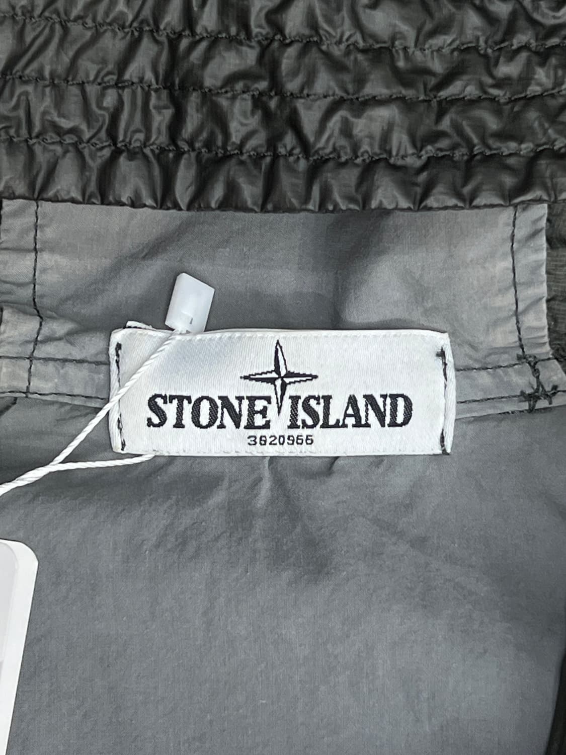 스톤아일랜드 와펜 다크 카키 글래스 후드 자켓 상품이미지8