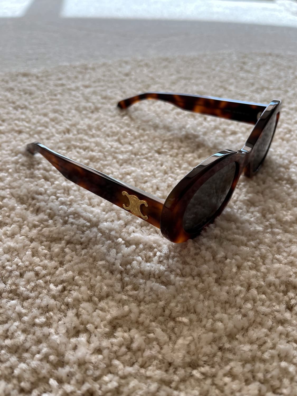 셀린느 트리옹프 오발 선글라스 블론드 하바나 상품이미지5