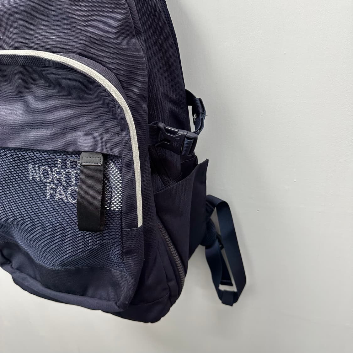 노스페이스 빈티지 볼트 백팩 27L 상품이미지5