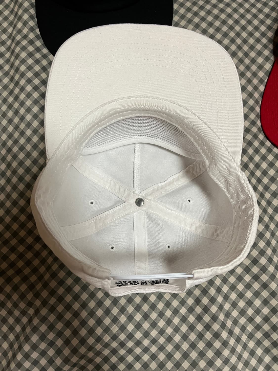 슈프림 언더라인 스냅백 화이트 상품이미지3