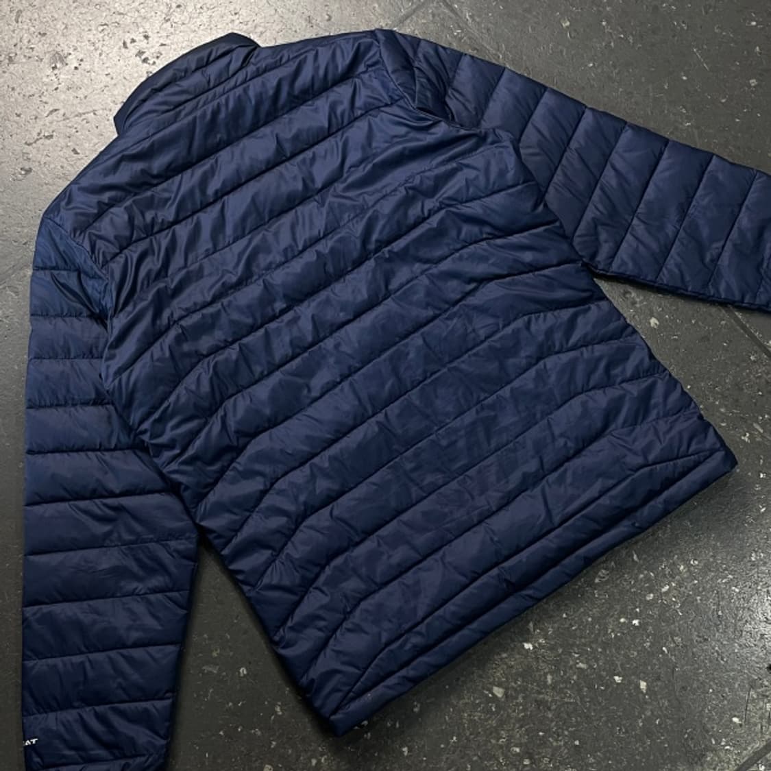 100 콜럼비아 경량패딩  상품이미지6