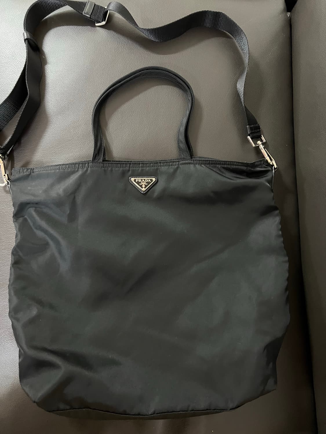 프라다 벨라 리나일론 토트백 겸 숄더백 상품이미지1