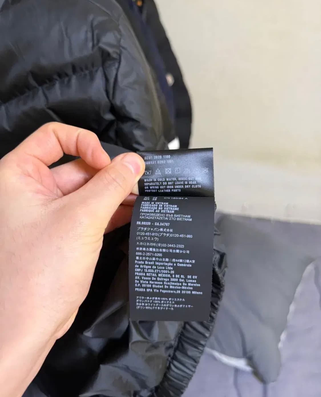 48)프라다 리나일론 패딩 블랙 상품이미지4