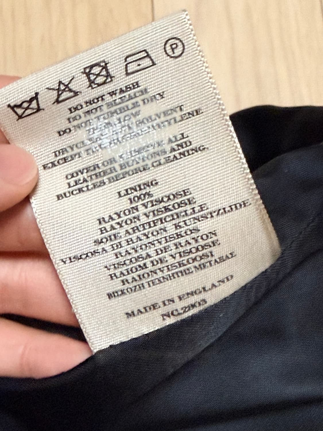 버버리 런던 블랙 코트 M 상품이미지7