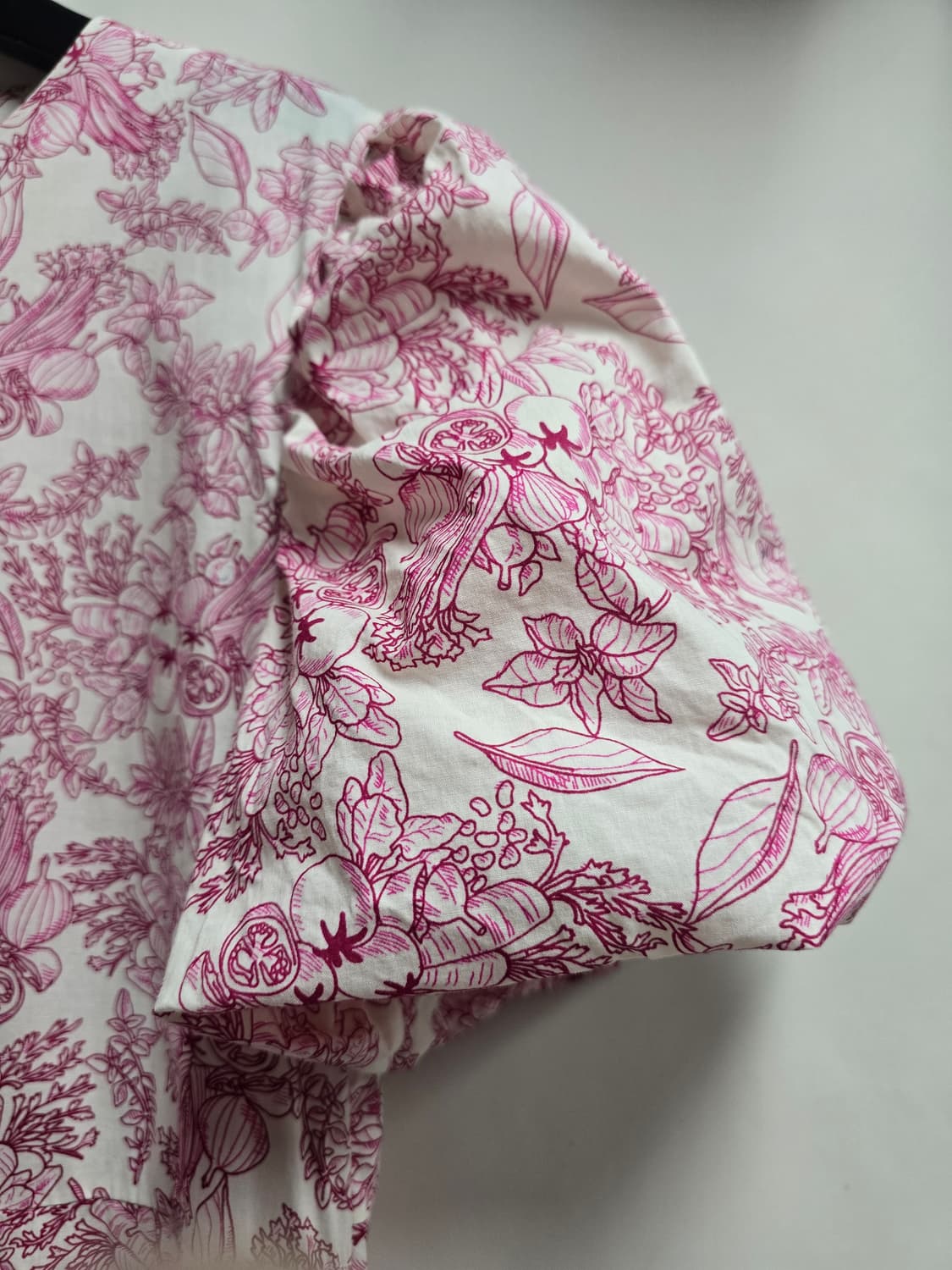 새상품)화사한 플라워 패턴 퍼프 소매 원피스 상품이미지2