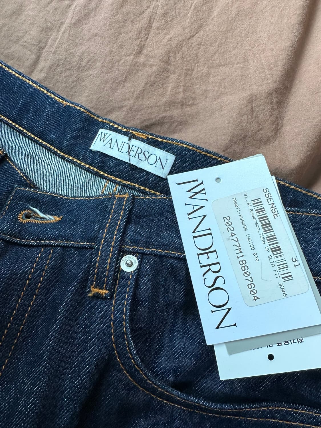 JW Anderson TURN UP SLIM FIT JEANS 상품이미지3