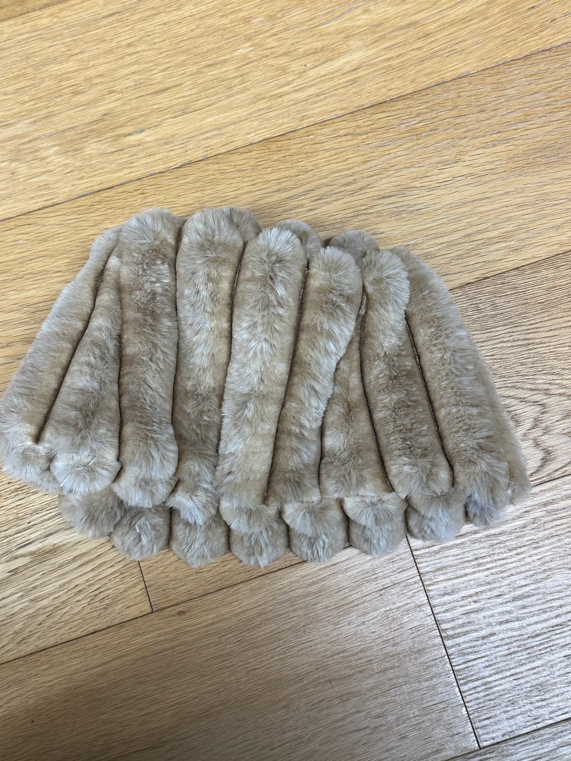 어썸니즈  퍼모자 상품이미지4