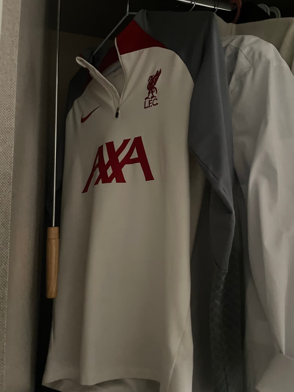 리버풀 드릴탑 s 팝니다 상품이미지2