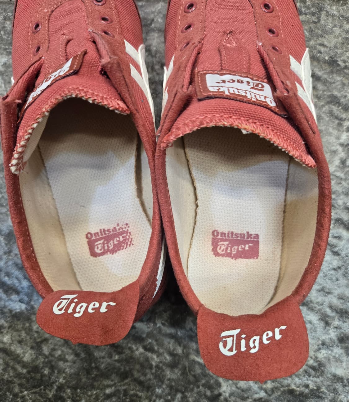 오니츠카타이거 슬립온 레드 스니커즈 상품이미지2