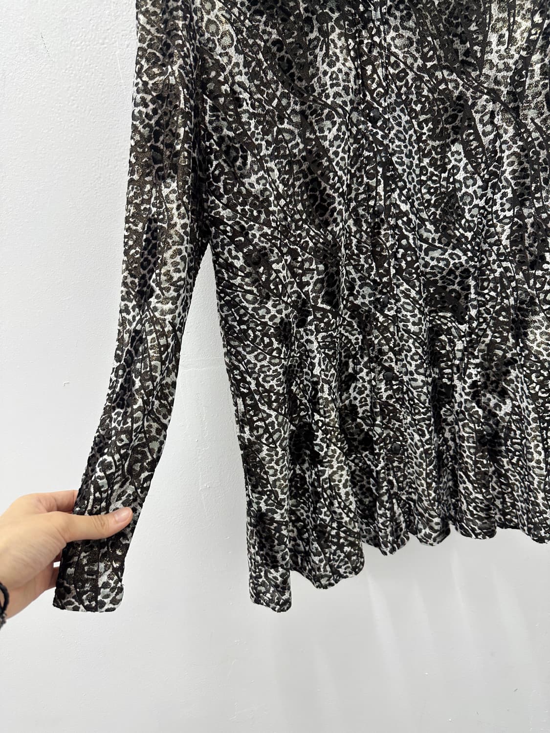 Vintage leopard glossy shirts 상품이미지5