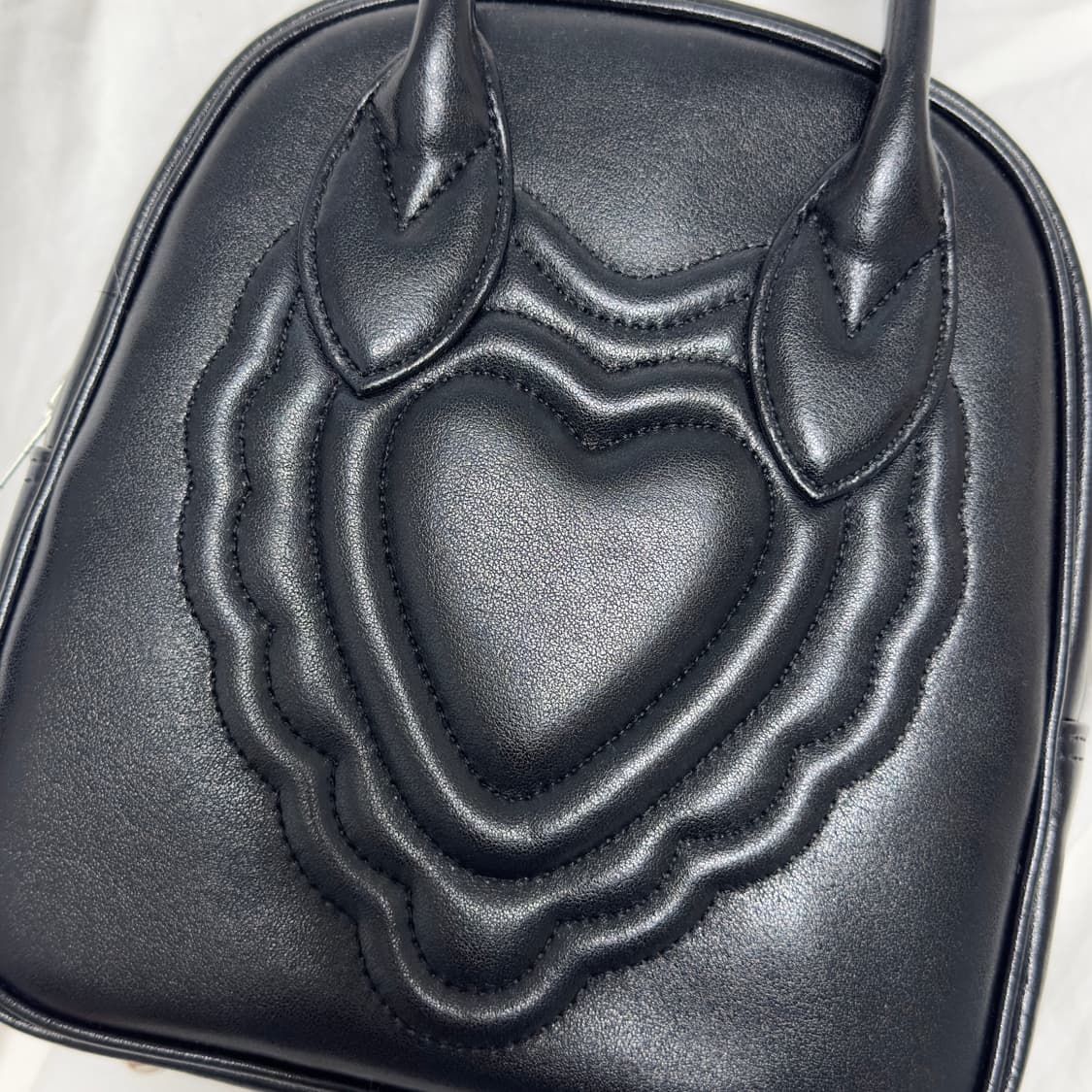 꼼데가르송 걸 하트 엠보스 토트백 상품이미지4