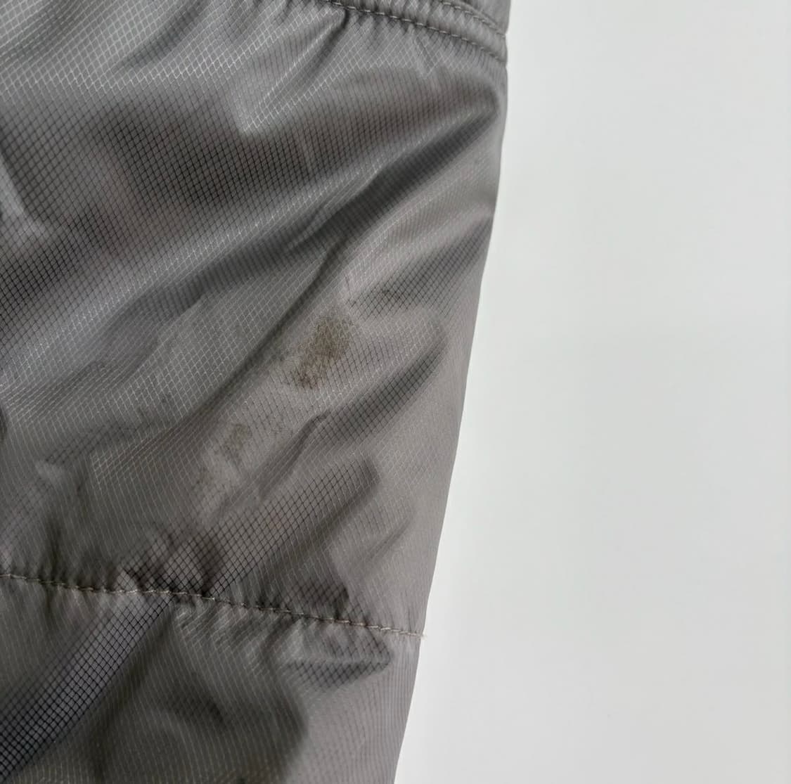 [M] 노스페이스 그레이 경량 패딩 상품이미지6