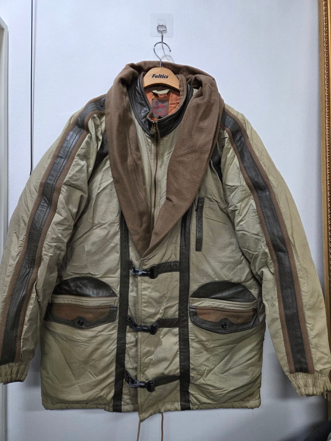 [M.06] [올드스쿨] Y2K CHEETAH 구스다운 패딩 80' 상품이미지1