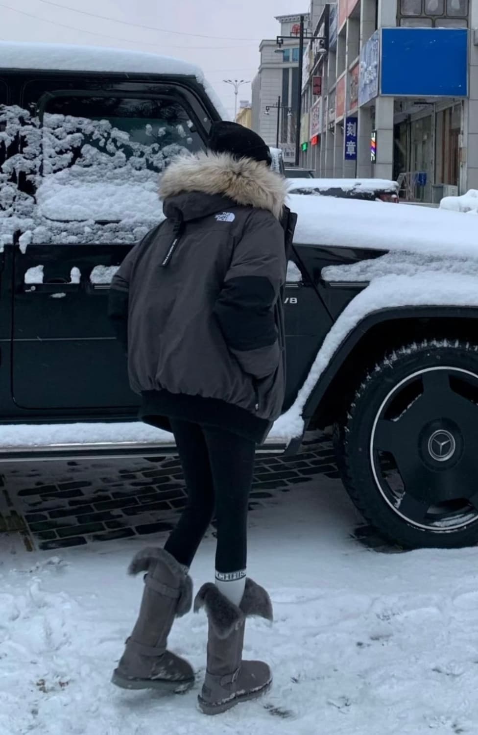 노스페이스 네일튼 구스다운 다운봄버 신민아패딩 정품 상품이미지2