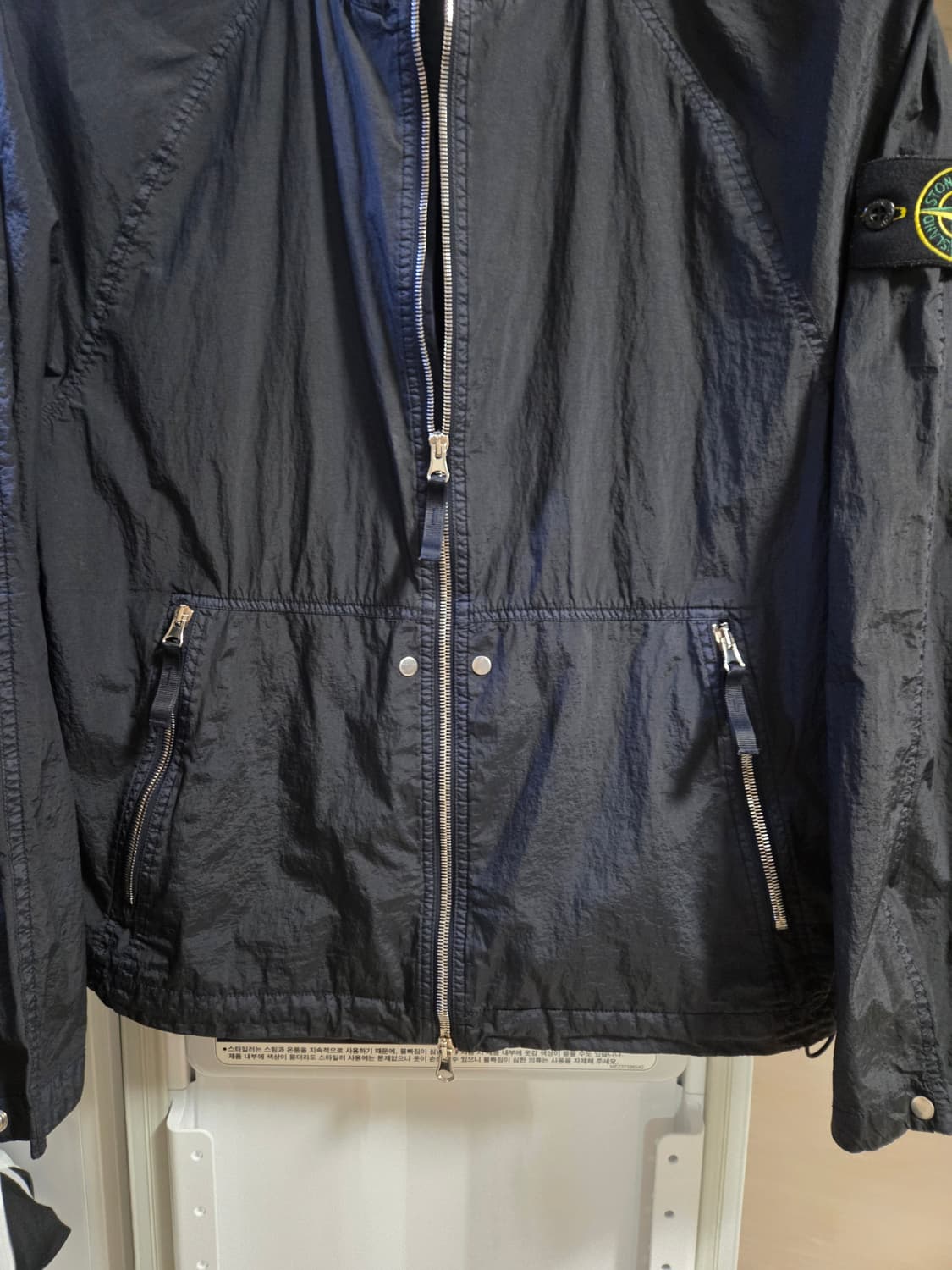 [24SS] 스톤아일랜드 나일론 메탈 와트로 후드 자켓 (M) 상품이미지4