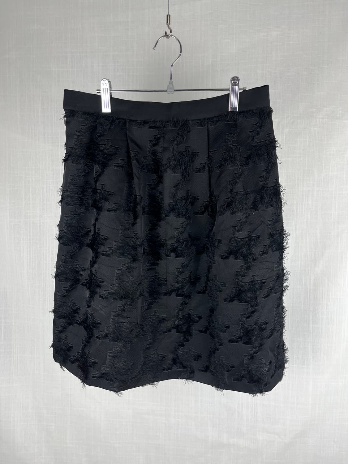 Kumikyoku 부클 원단 블랙 스커트  상품이미지2