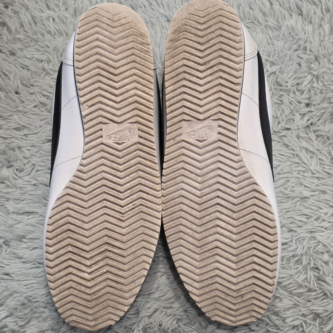 1q-19:나이키 클래식 코르테즈 화이트 블랙 (260mm) 상품이미지8