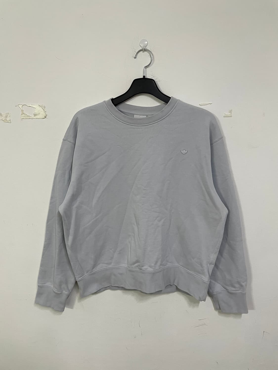 아디다스 맨투맨 그레이 상품이미지2