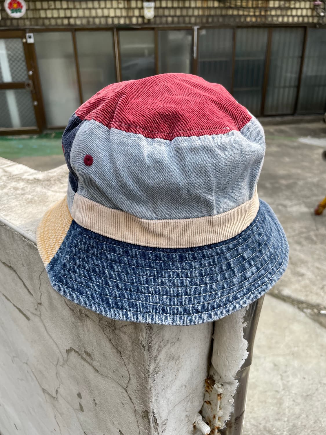 TITICACA 티티카카 컬러블록 코듀로이 버킷햇 상품이미지1