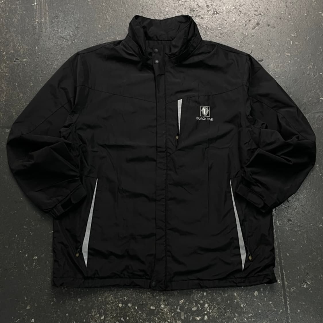 105 블랙야크 바람막이 상품이미지1