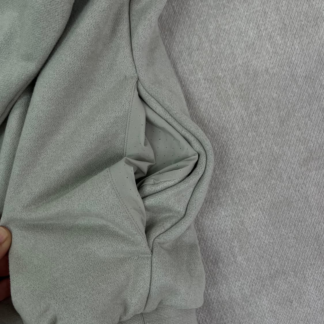 100 아디다스 신형 로고 쉘 맨투맨 상품이미지5