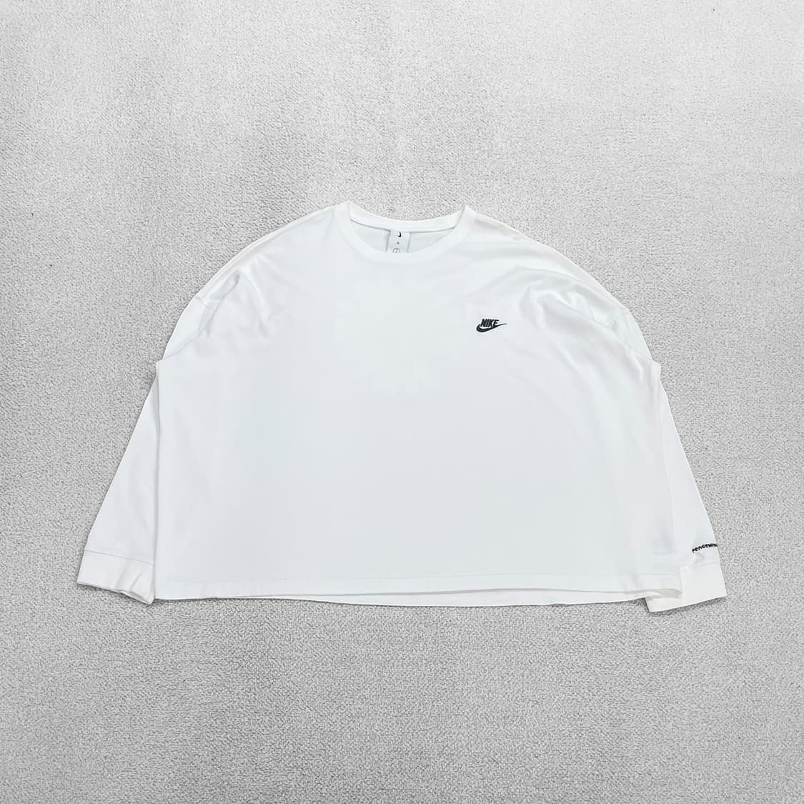 나이키 X 피스마이너스원 데이지 롱슬리브 화이트 상품이미지2