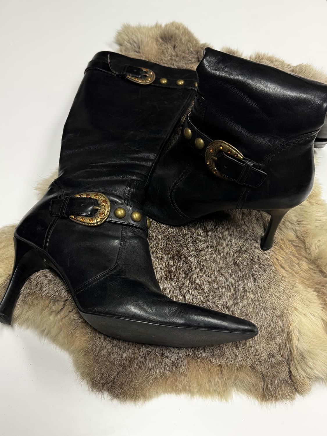 웨스턴 큐빅 스터드버클 스틸레토 부티힐  상품이미지3