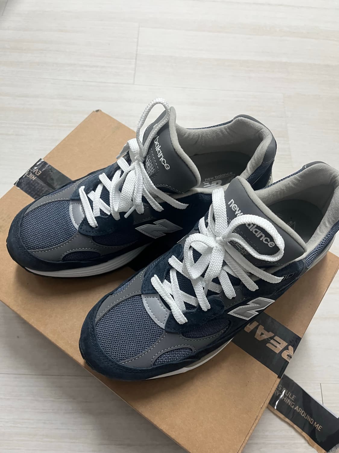 [270]뉴발란스992 네이비 상품이미지1
