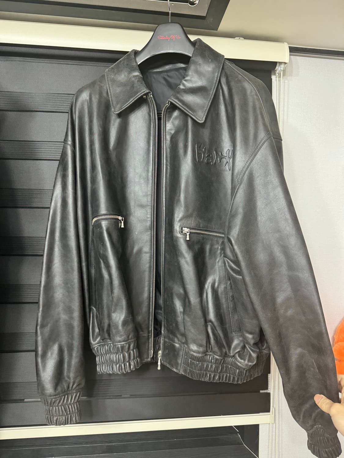 STU HANK 엠보 레더 자켓 L 사이즈 판매합니다. 상품이미지1