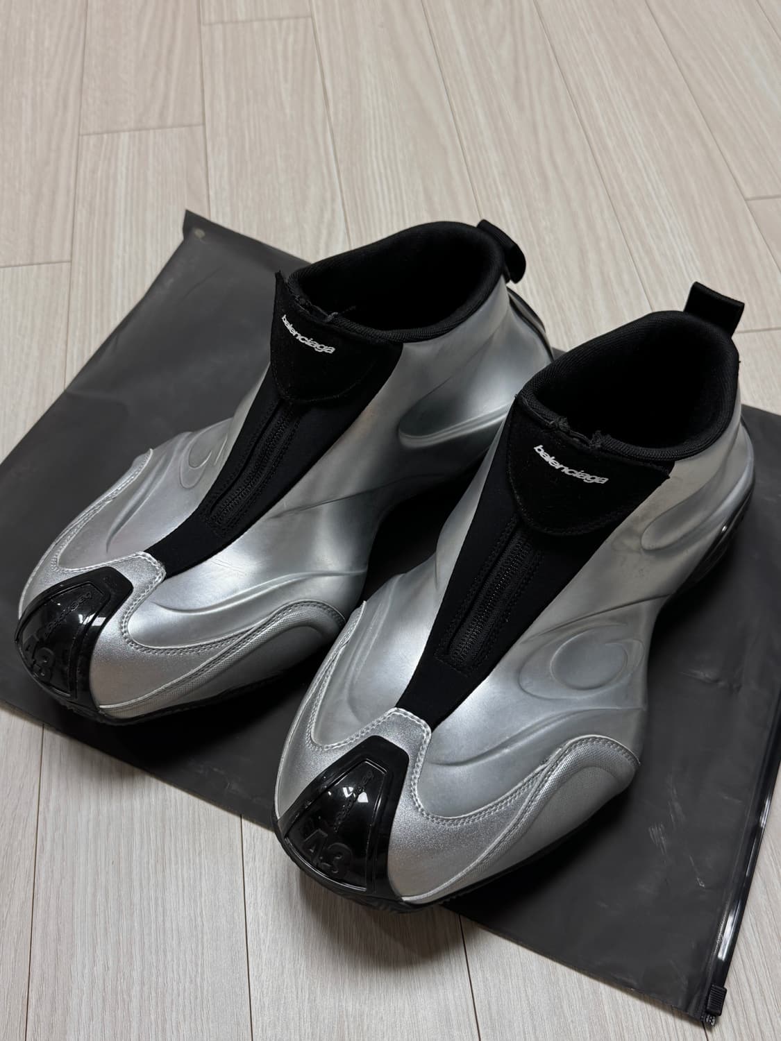 [43] 발렌시아가 바스켓볼 스니커즈  상품이미지1