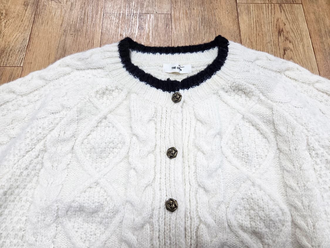 더오픈(THE OPEN) 케이블 니트가디건 프리사이즈 새상품 상품이미지4