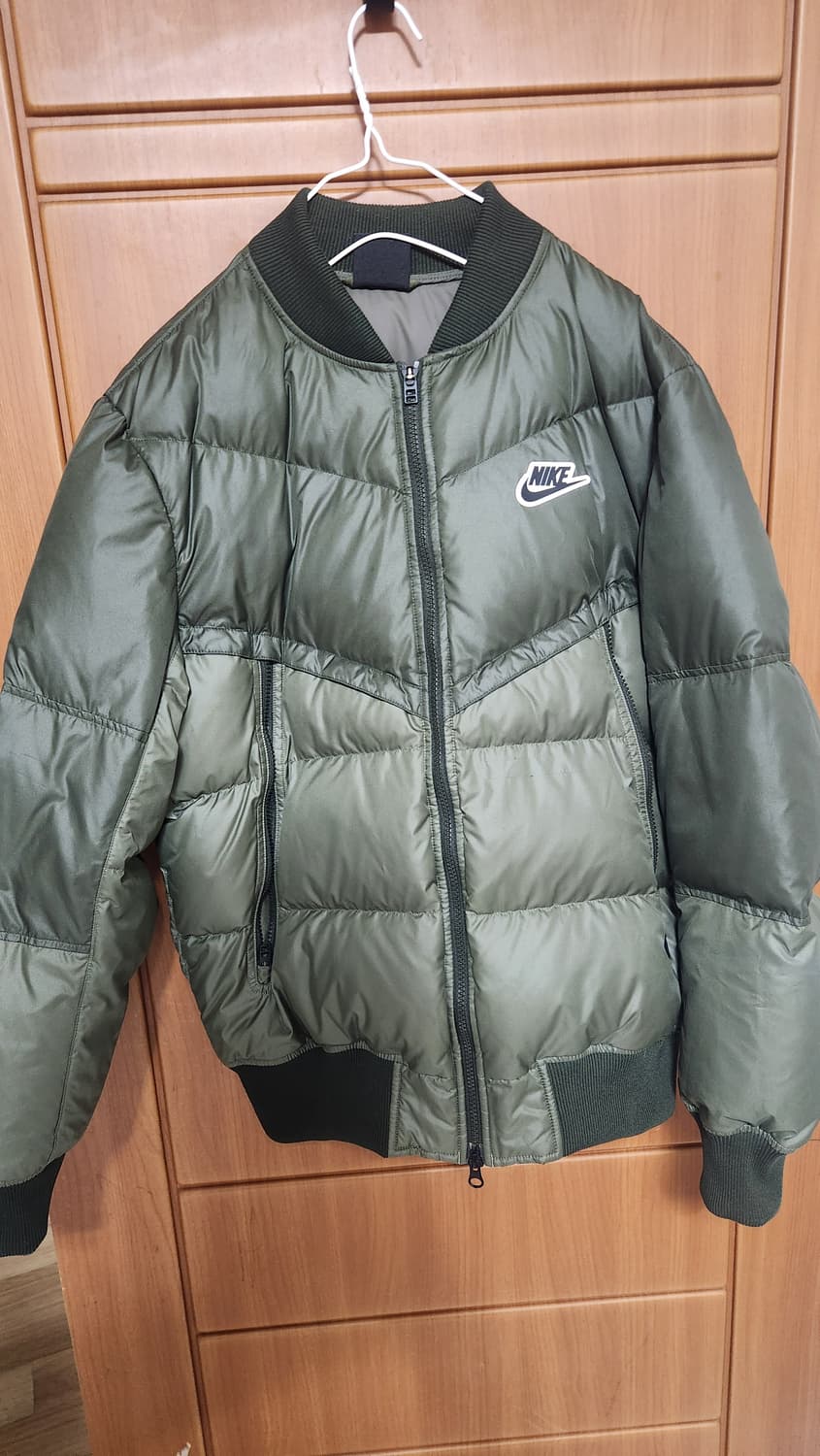 나이키 패딩 봄버 자켓 카키 상품이미지3