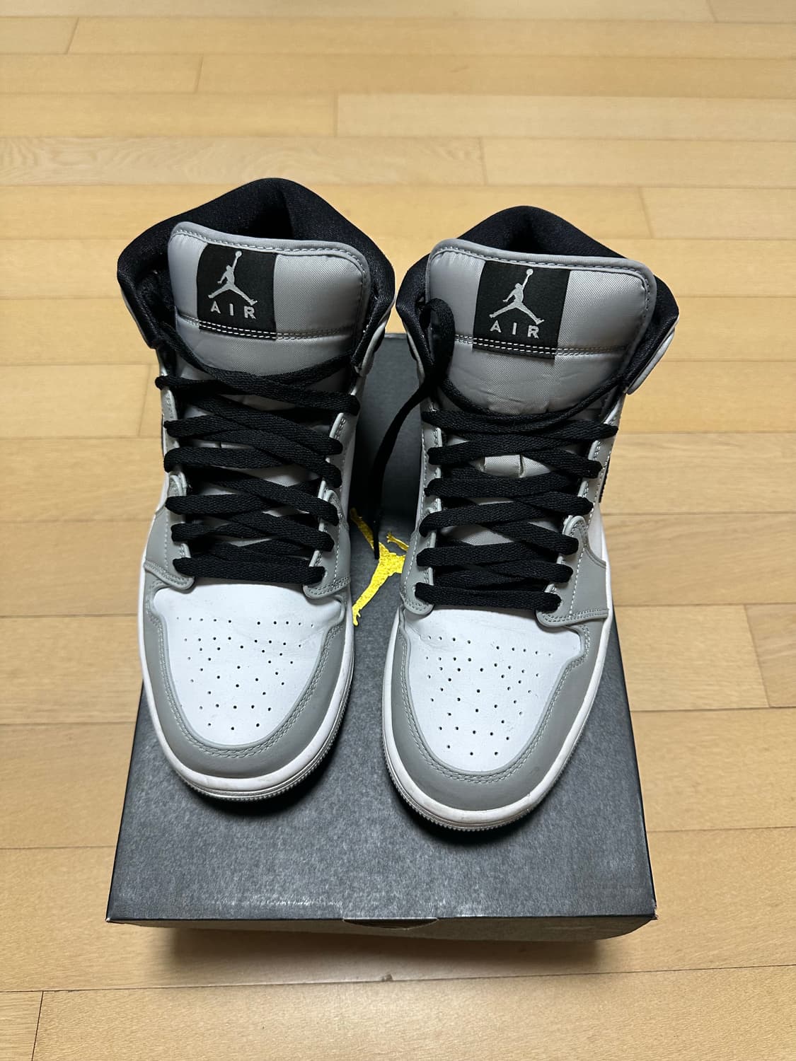 나이키 에어 조던1 미드 스모크 그레이 275 상품이미지2