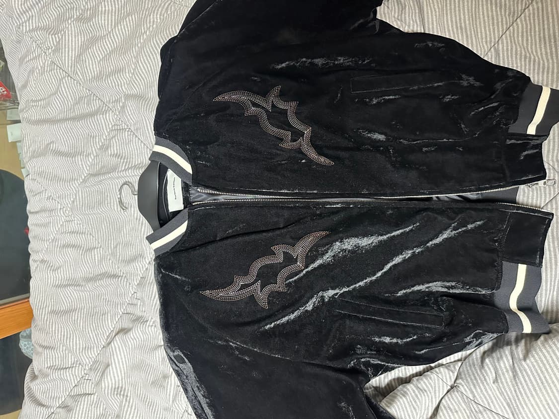 서피스에디션 벨벳 수베니어 자켓 L(크림 에디션) 상품이미지1