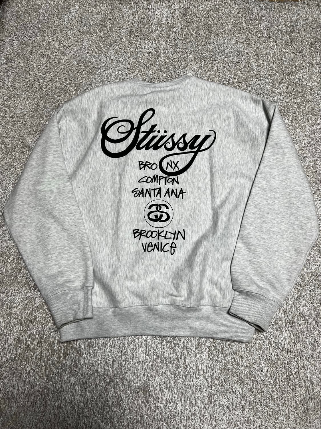 스투시 월드투어 맨투맨 상품이미지2