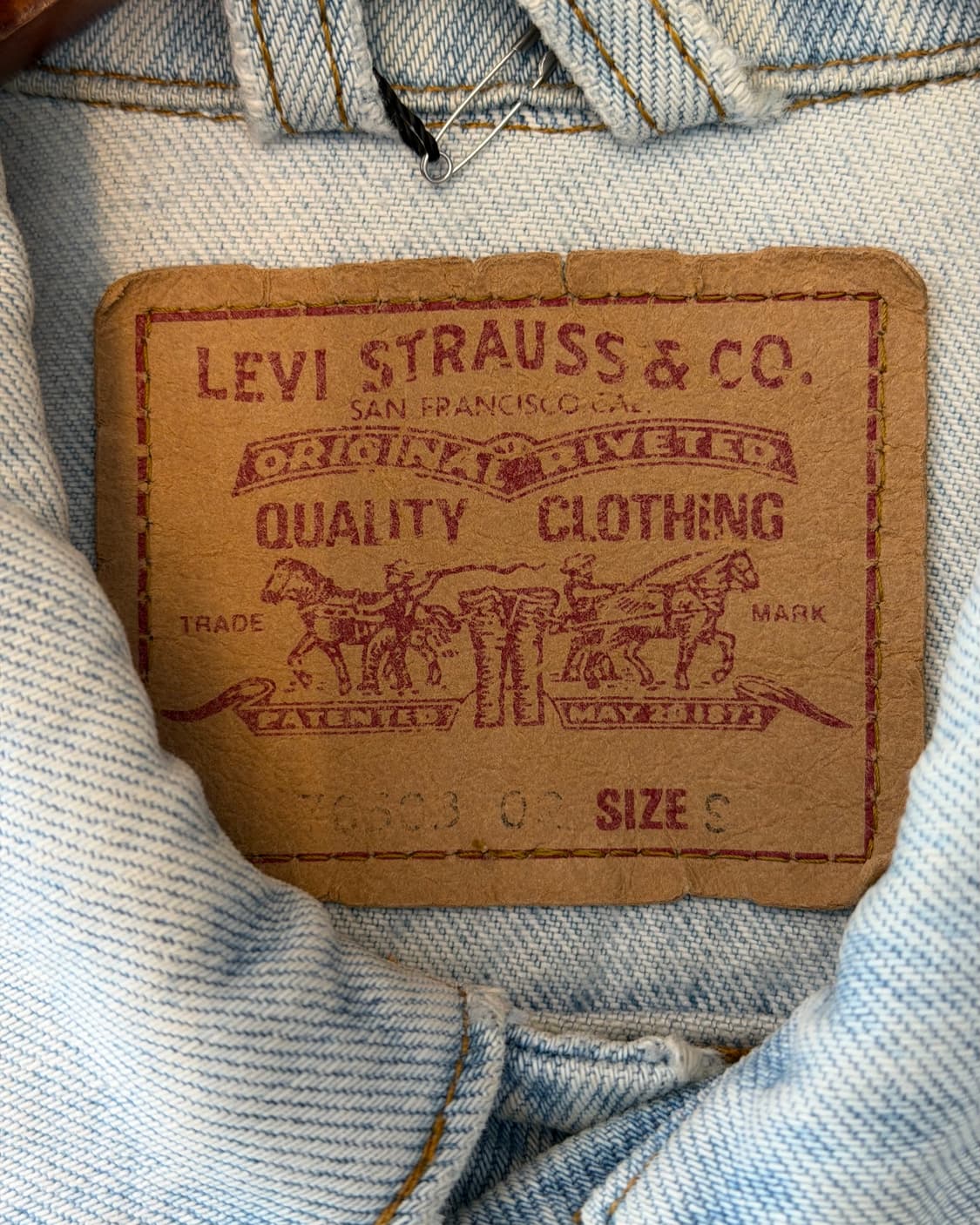 Levis 90s 70503-02 washed denim 트러커 자켓  상품이미지9