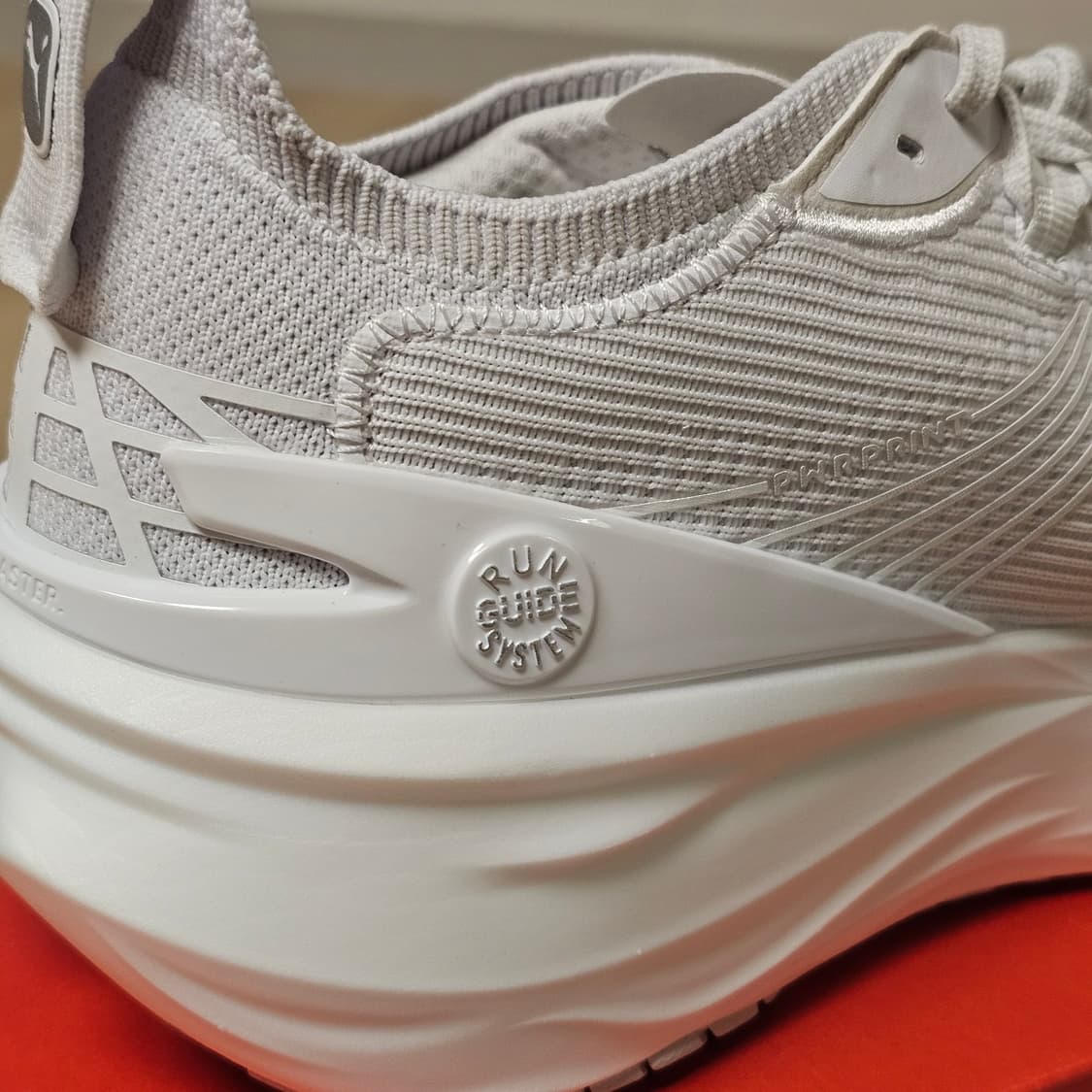 285 새제품) 푸마 포레버런 나이트로 2 와이드 런닝화 러닝화 안정화 상품이미지5