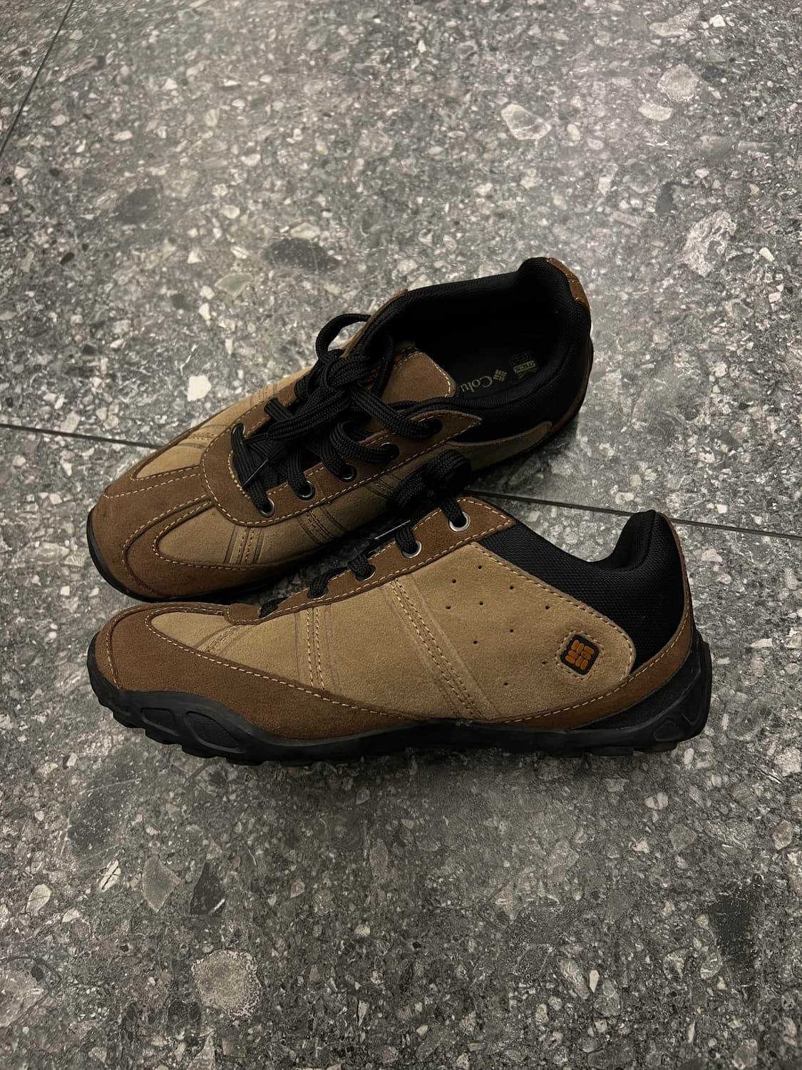 컬럼비아 빈티지 로우컷 스니커즈 처분  상품이미지1