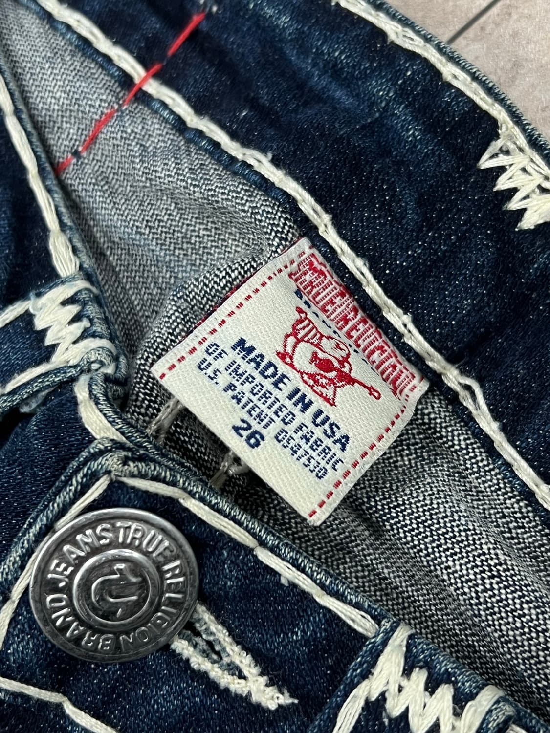 트루릴리젼 우먼스 조이슈퍼 티 화이트 스티치 부츠컷 데님 팬츠 상품이미지4