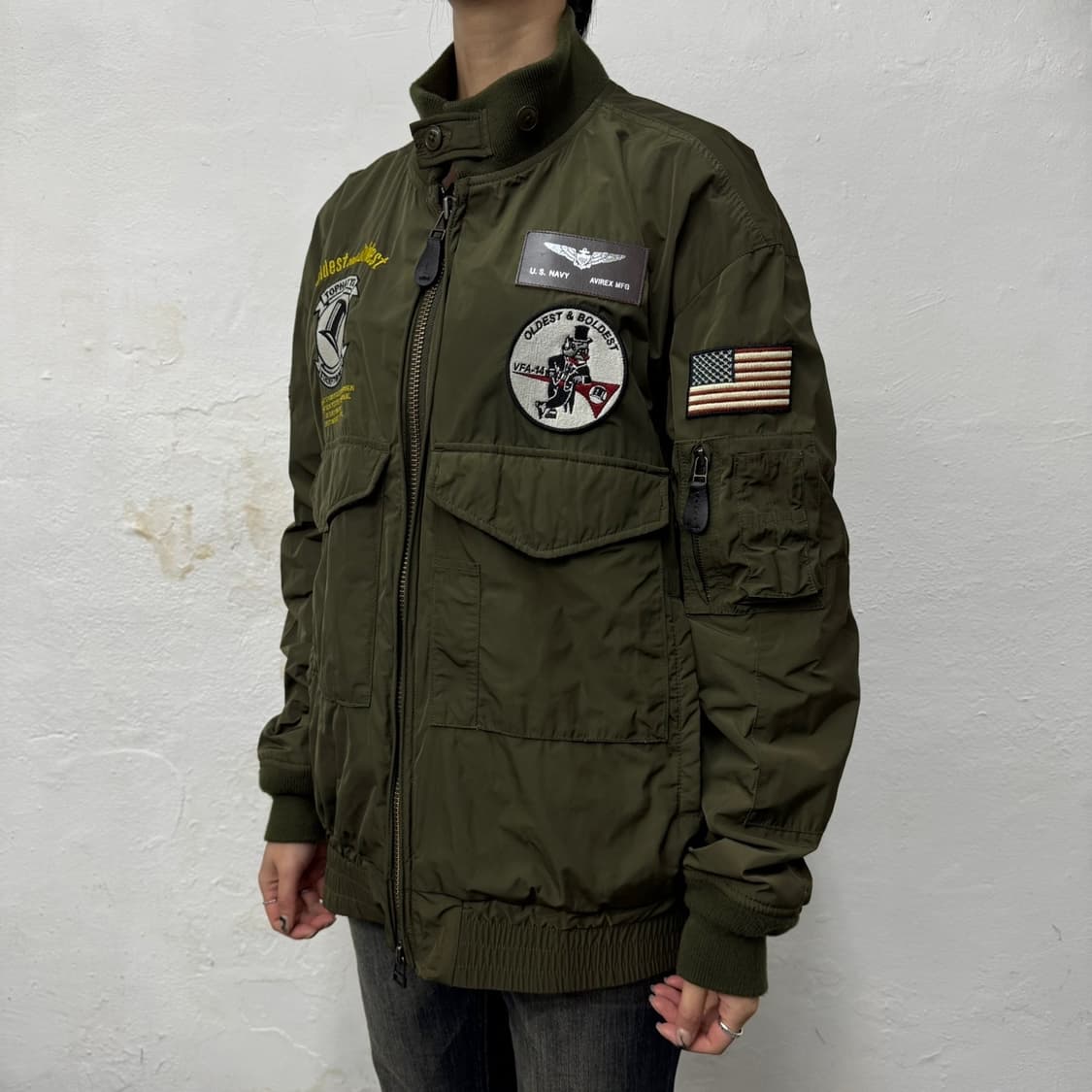 아비렉스(AVIREX) 올리브 나일론 양면 자수로고 패치 플라이트 자켓 상품이미지1