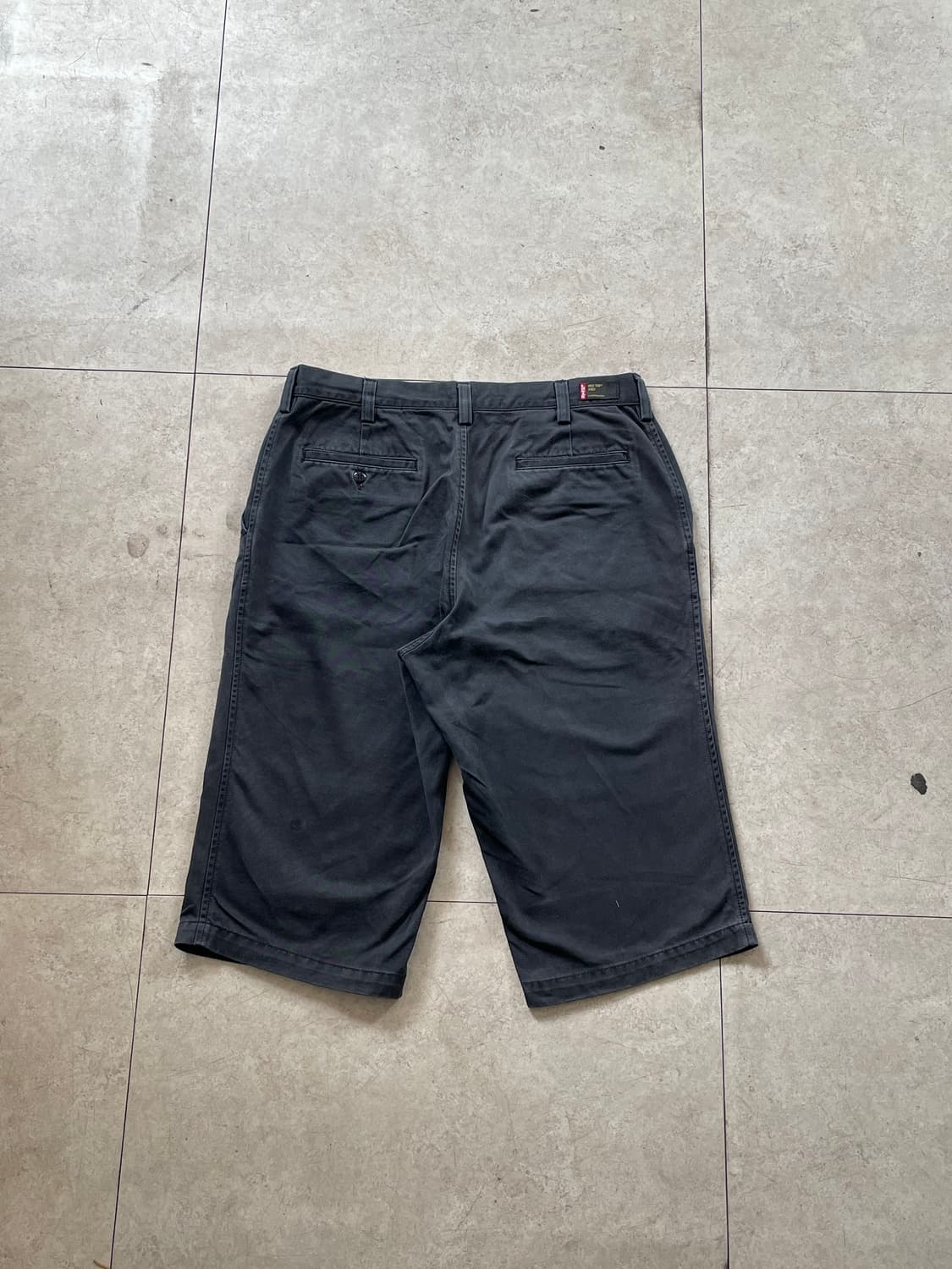 리바이스 503 레귤러핏 치노 블랙 반바지 상품이미지1