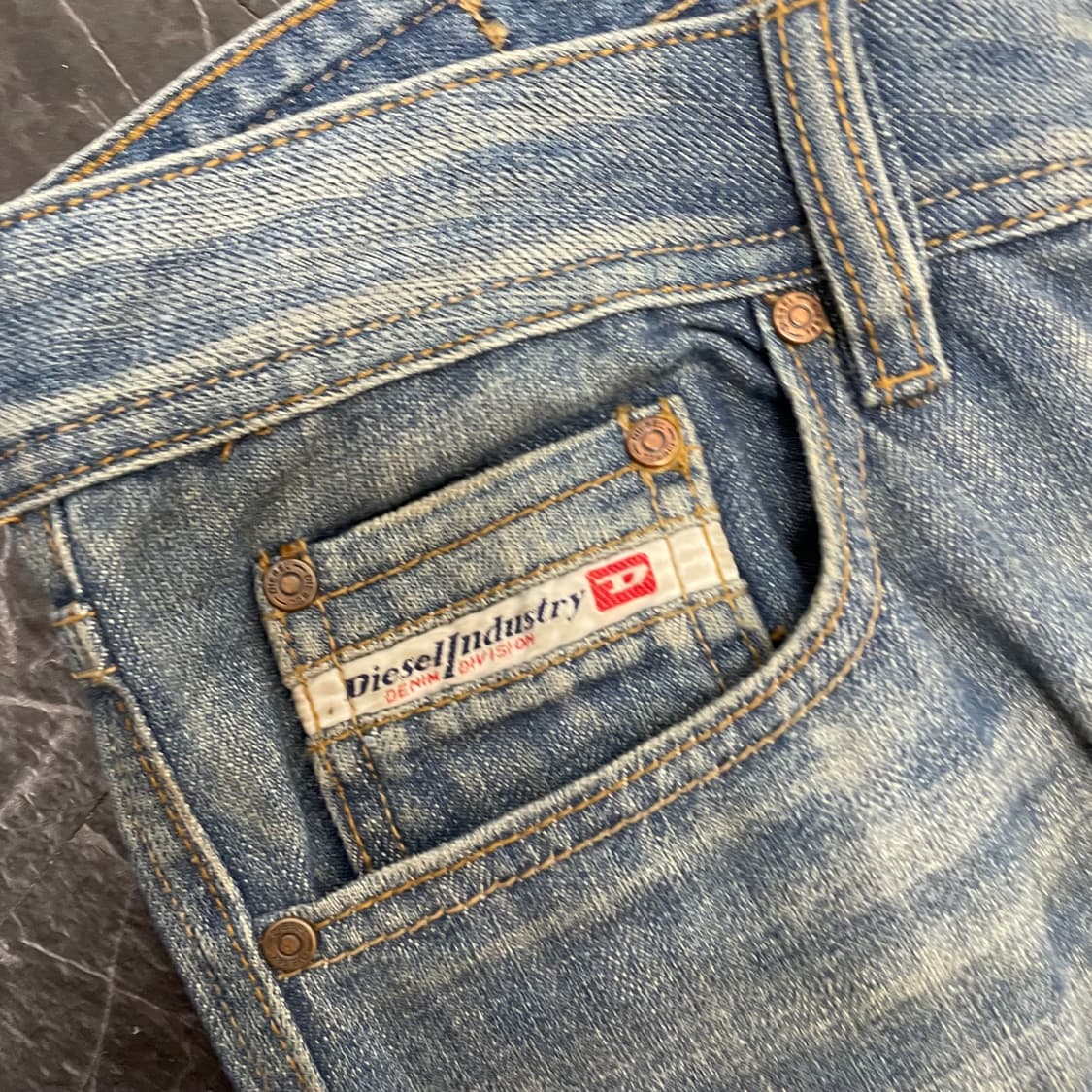 32in 디젤 워시드 부츠컷 와이드 데님 팬츠 상품이미지9